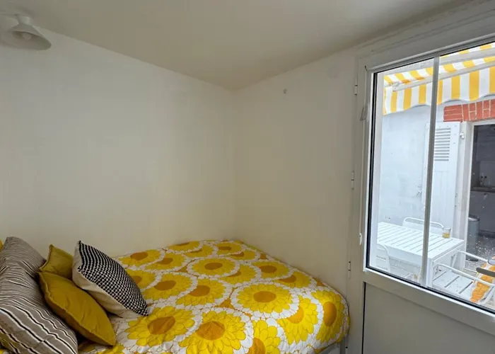 Au Coin Fleuri 라 베르네리-앙-레츠